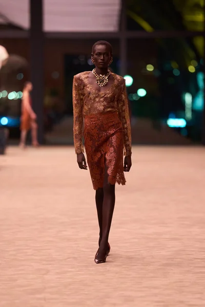 Look 20